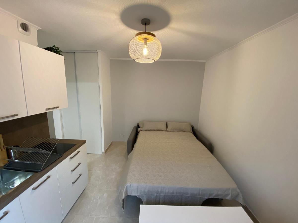 Apartment Studio Refait A Neuf, Proche Promenade Des Angais *